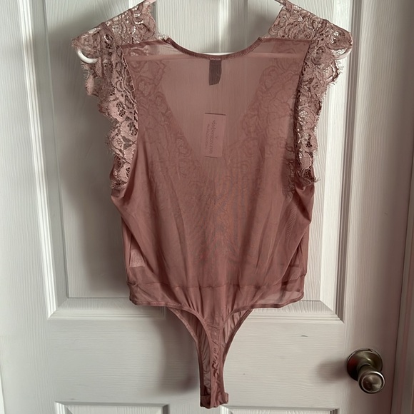 Lace/Mesh Top - Picture 4 of 4